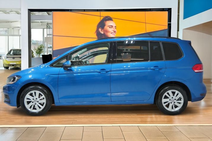 VOLKSWAGEN%20RABLJENA%20VCOZILA%20MODRE%20BARVE